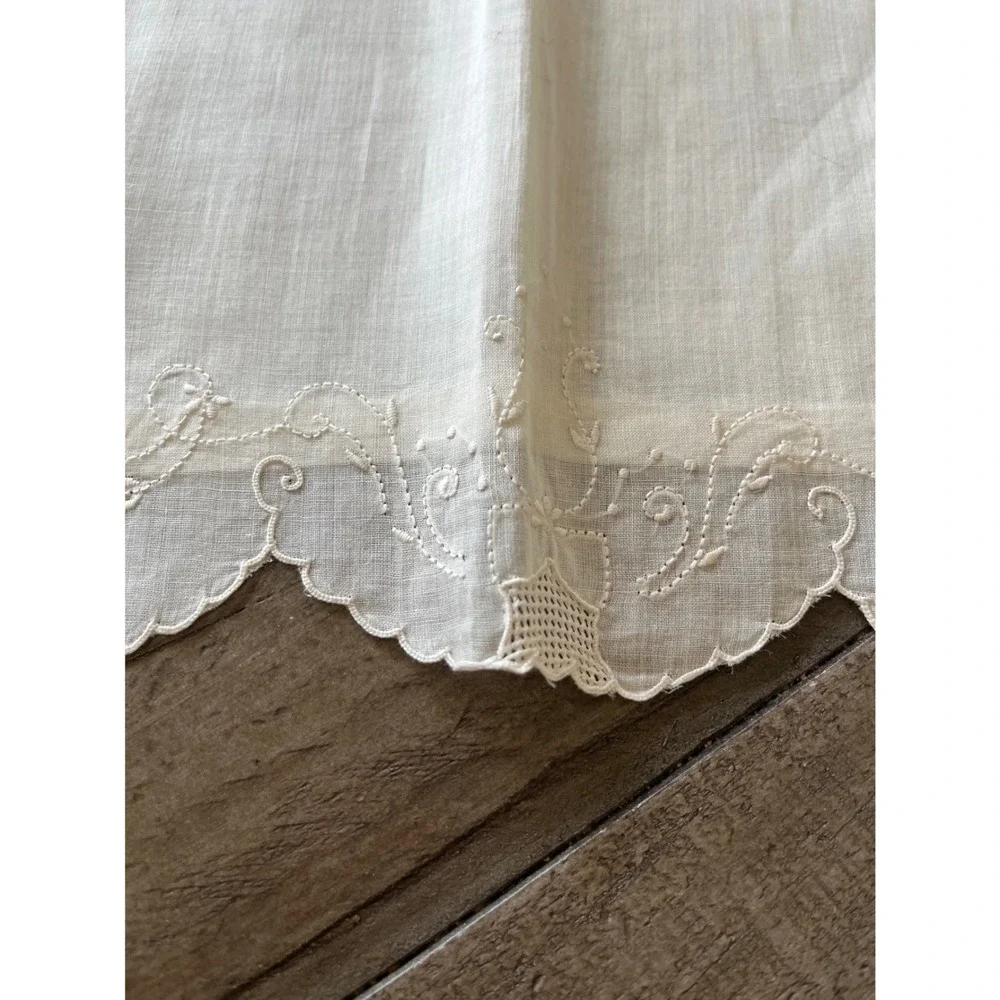 N/A vintage white